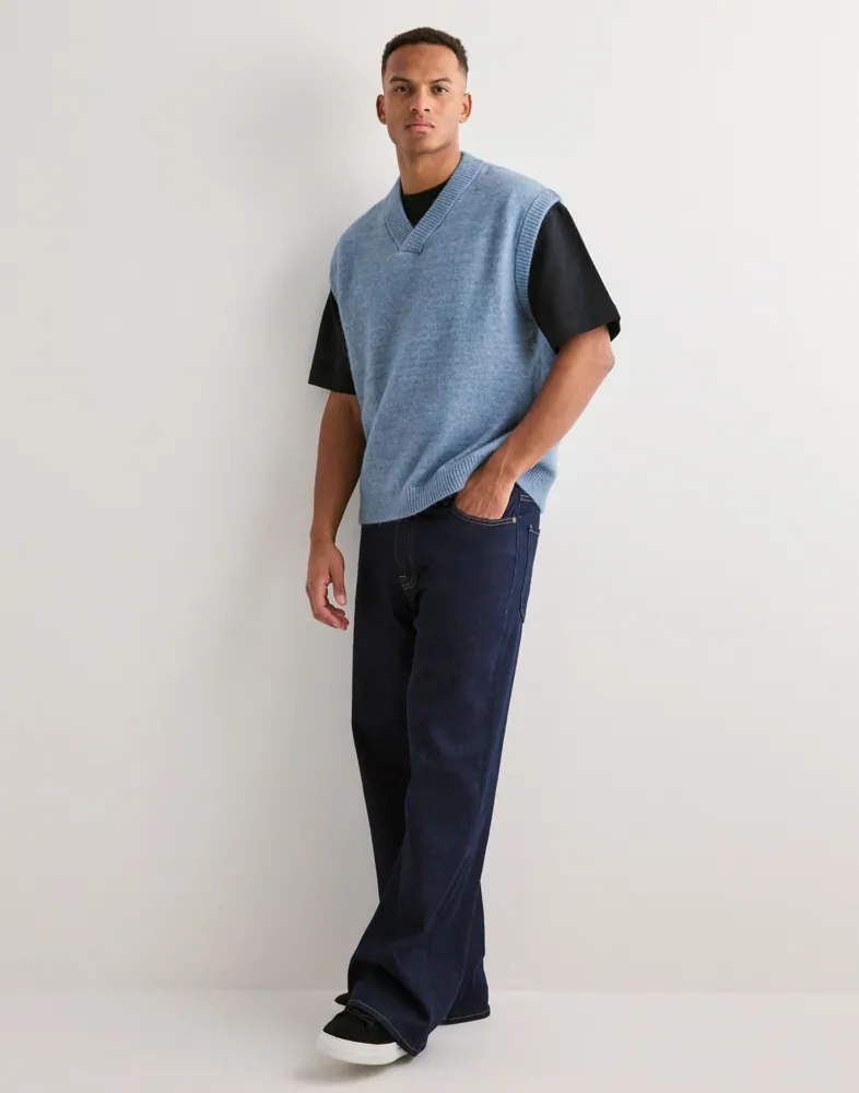 Selected Men Slhrai Sl Knit V-Neck Relaxed Waist Stickade västar herr – bild 2