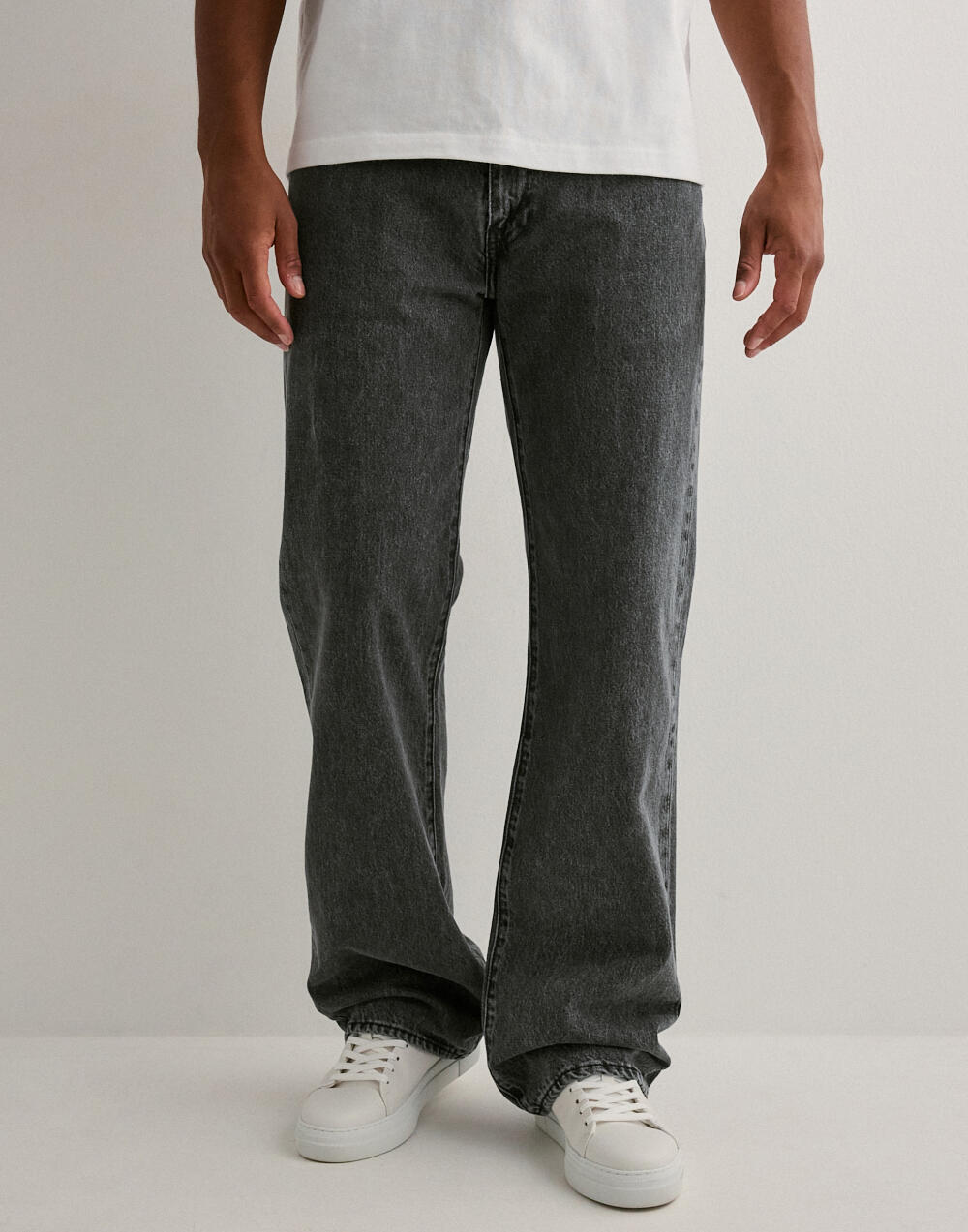 Buy Levi's 567 RELAXED FLARE - Black | NLYMAN