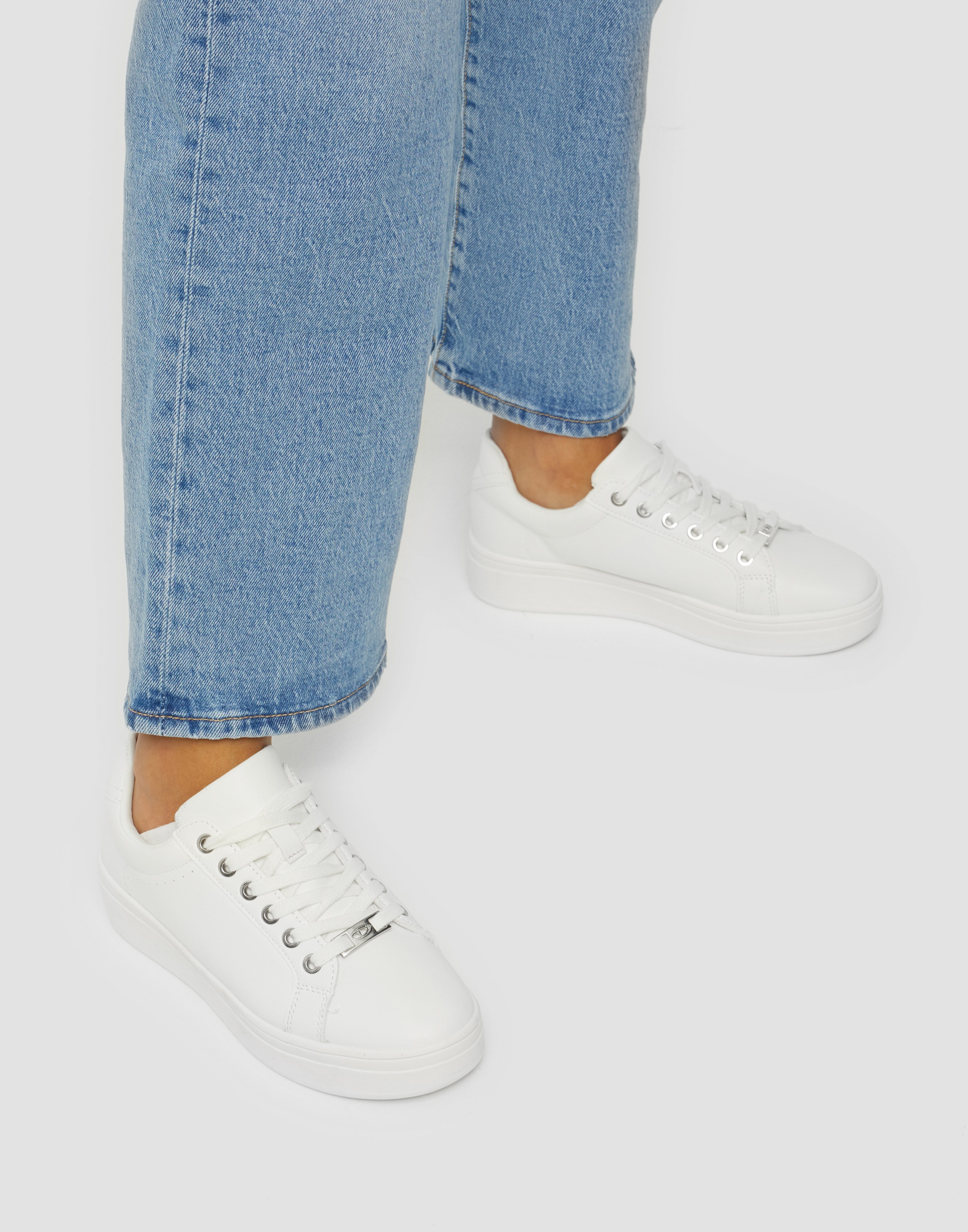 Köp Duffy Simple Sneaker - White | Nelly.com