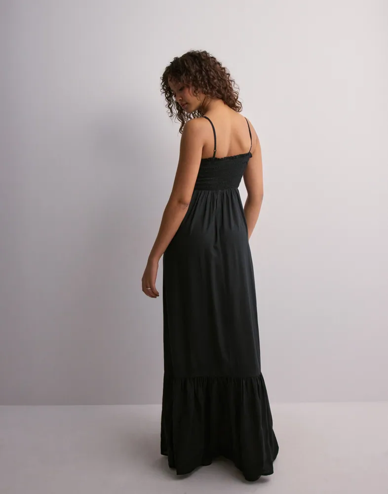 Buy Nelly Smock Long dress - Black | Nelly.com