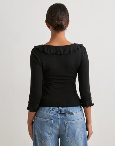 Nelly Half Sleeve Ruffle Top toppar dam – bild 3