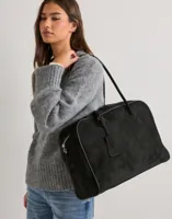 Nelly - Svart - The Bowling Key Bag