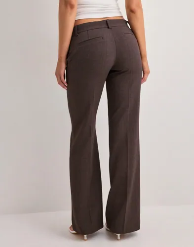 Nelly - Brun - Low Waist Loose Flare Pants