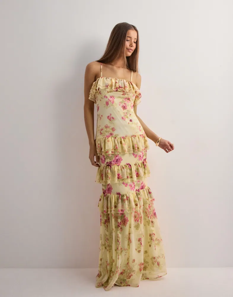 Buy Nelly Flounce Allover Dress - Floral | Nelly.com