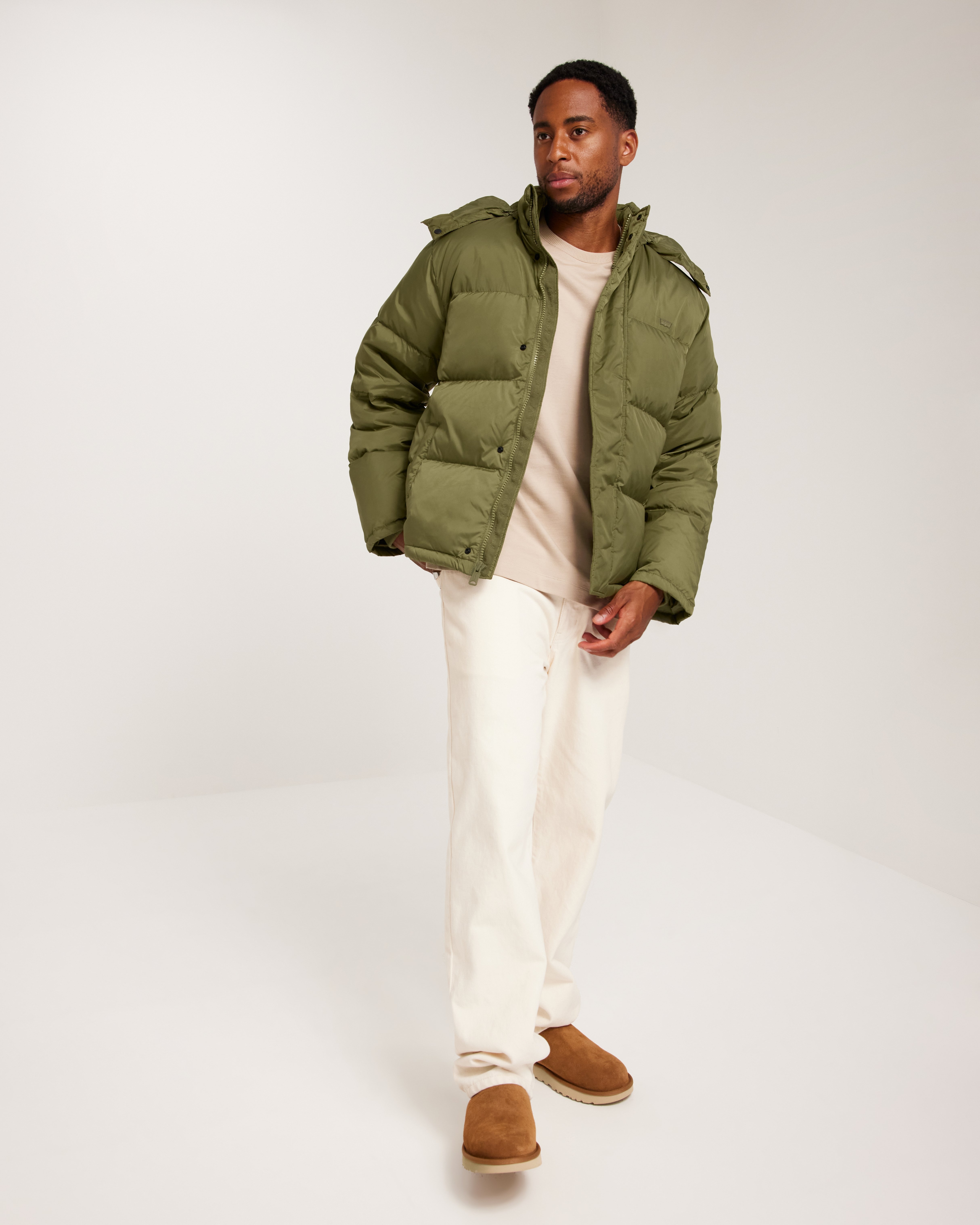 Buy Levi's LAUREL SHORT PUFFER MARTINI OL - Green | NLYMAN