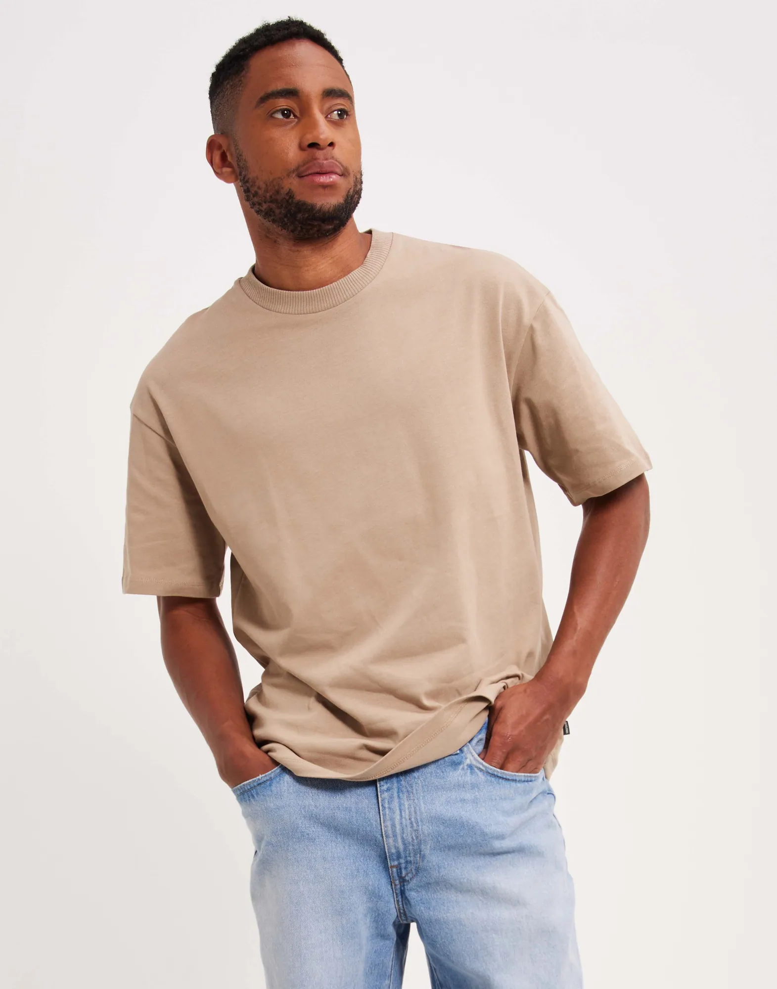 JPRBLAKAM CLEAN SS TEE CREW NECK NO