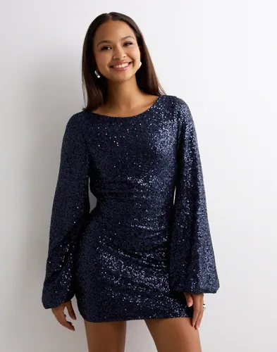 Nelly Sparkling Cowlneck Dress festklänningar dam – bild 2