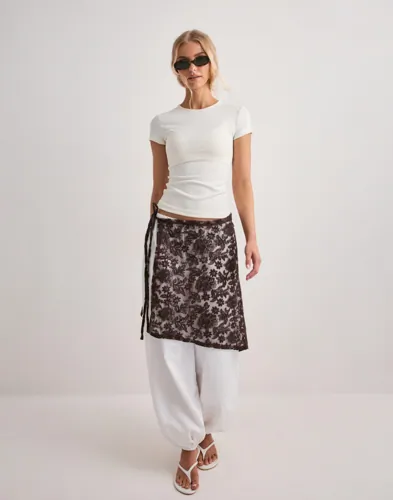 PIECES Pcjova Mw Sarong Skirt D2D maxikjolar dam – bild 3