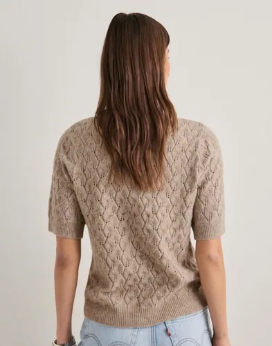 PIECES Pclelou Ss O-Neck Knit Noos Bc stickade tröjor dam – bild 2