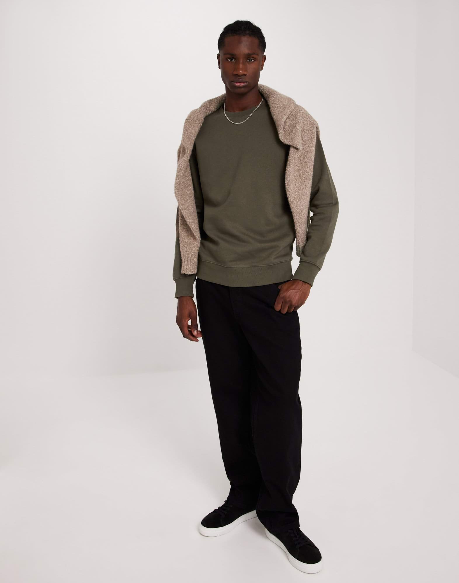 JJESTAR BASIC SWEAT CREW NECK NOOS