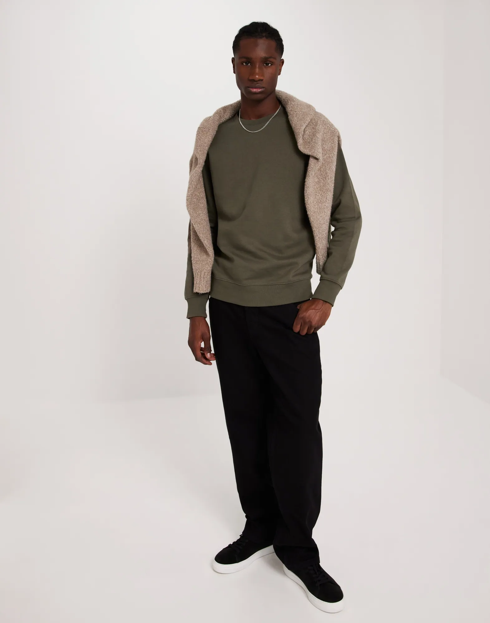 JJESTAR BASIC SWEAT CREW NECK NOOS