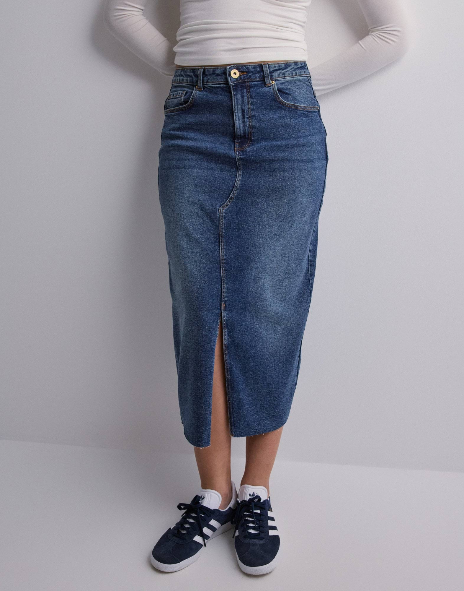 PCJESSIE HW DENIM MIDI SKIRT NOOS E