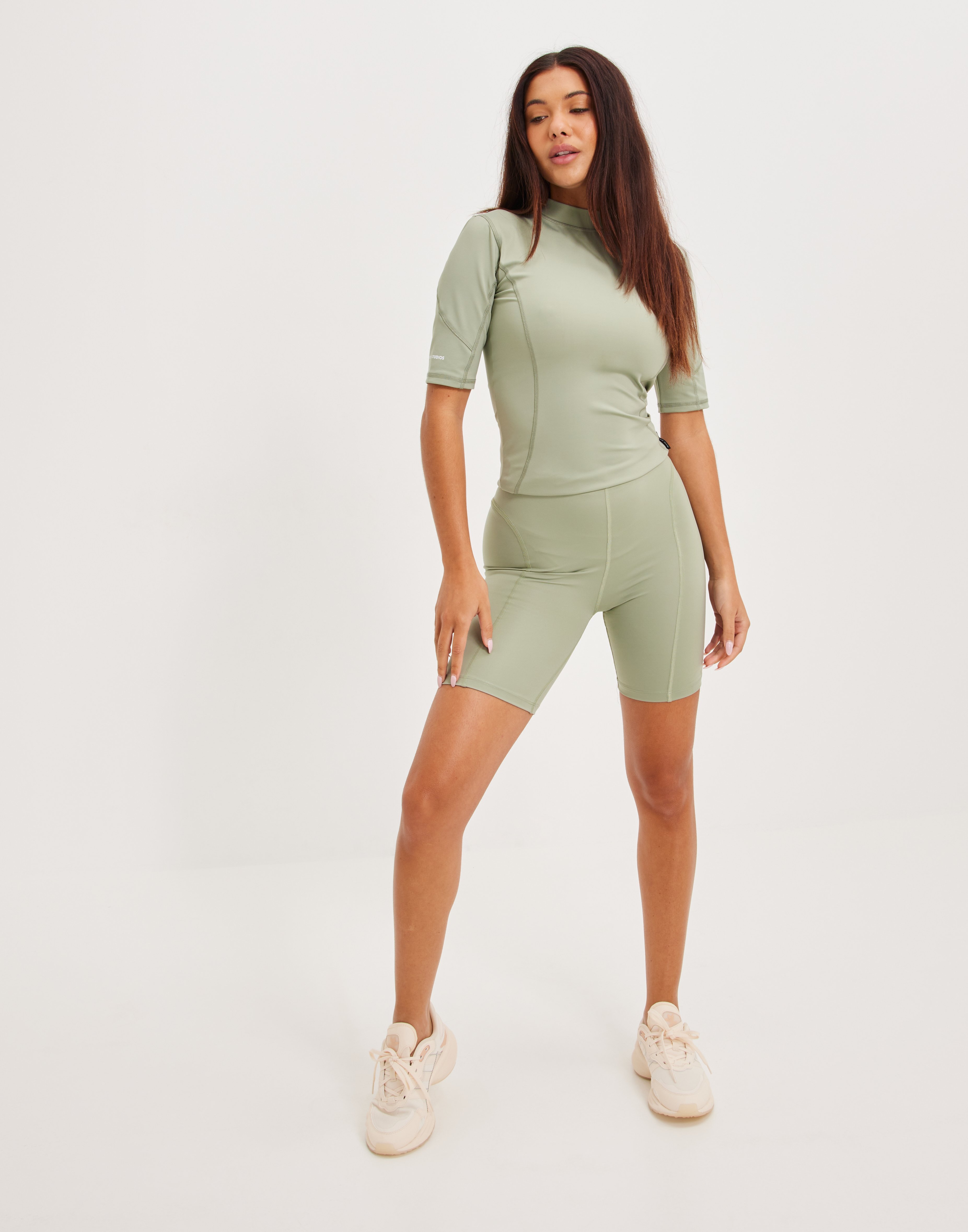 【NICK&NICOLE】 SLIT BIKER PANTS /追跡付 Buy Nicki Studios Stretch Biker Shorts - Stone | Nelly.com