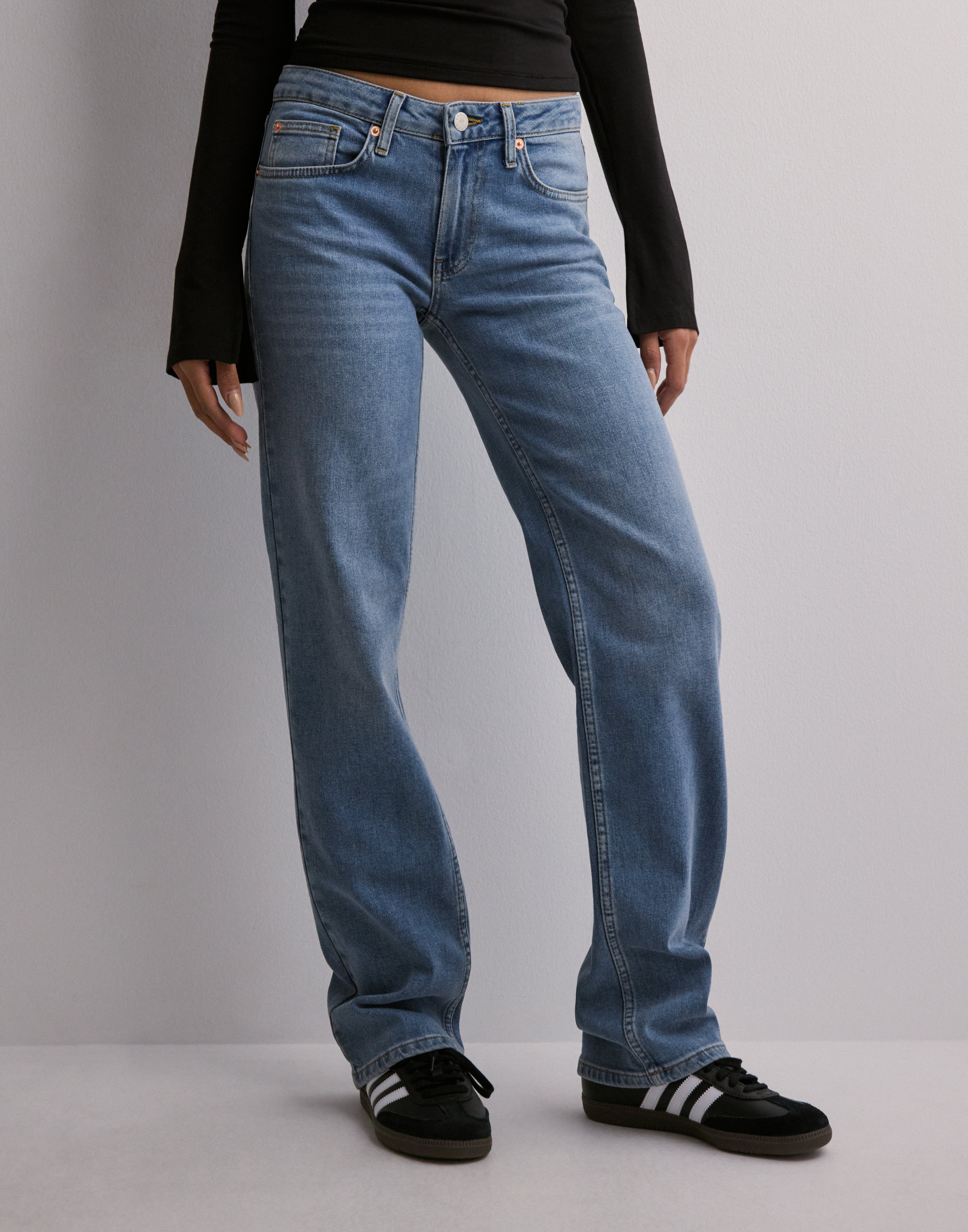 Low Waist Straight Leg Jeans