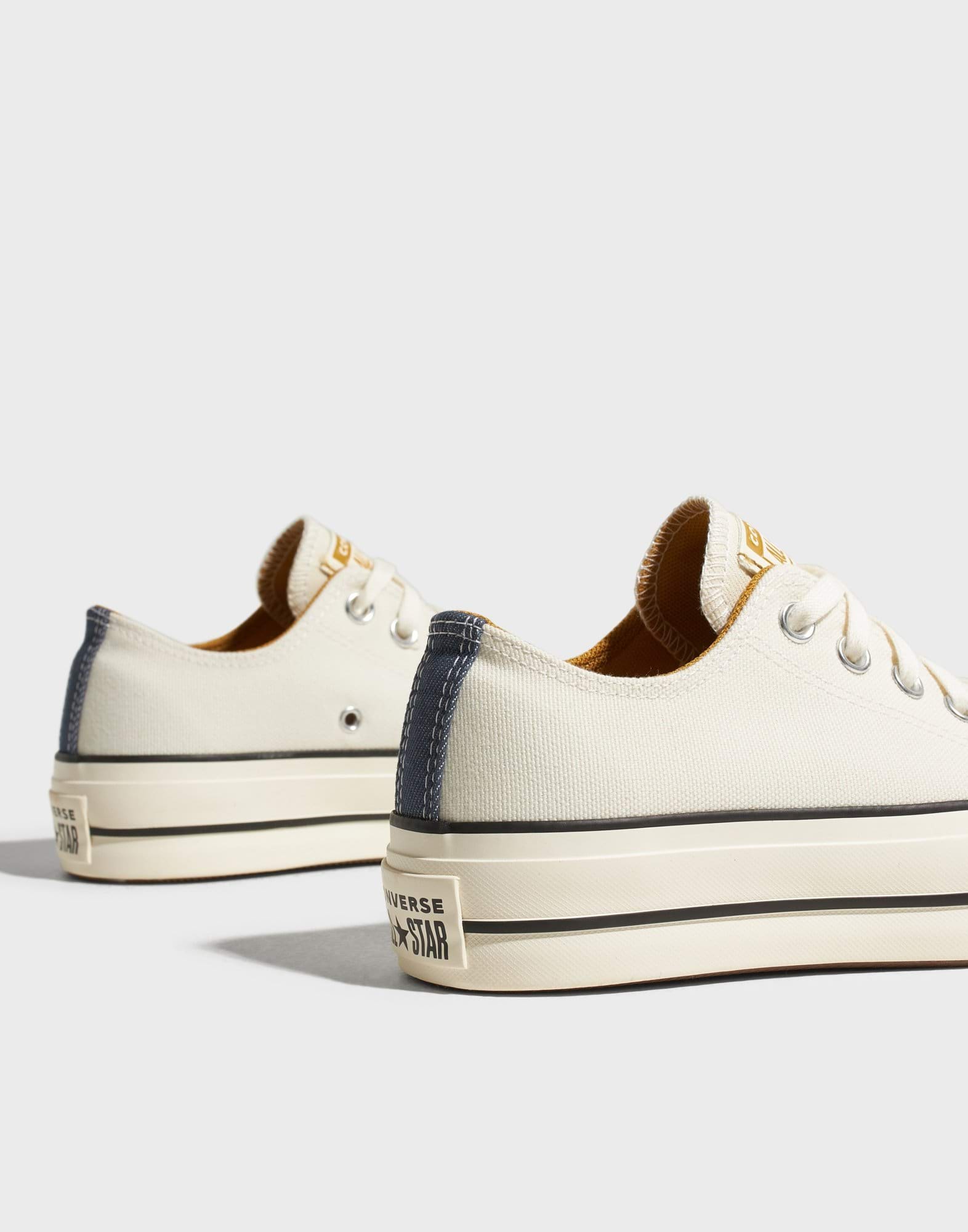 CHUCK TAYLOR ALL STAR LIFT PLATFORM DENIM FASHION