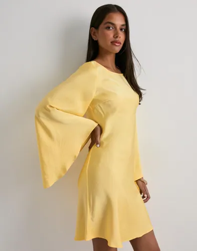 Long sleeve dresses for women - Chic looks for any event | Nelly