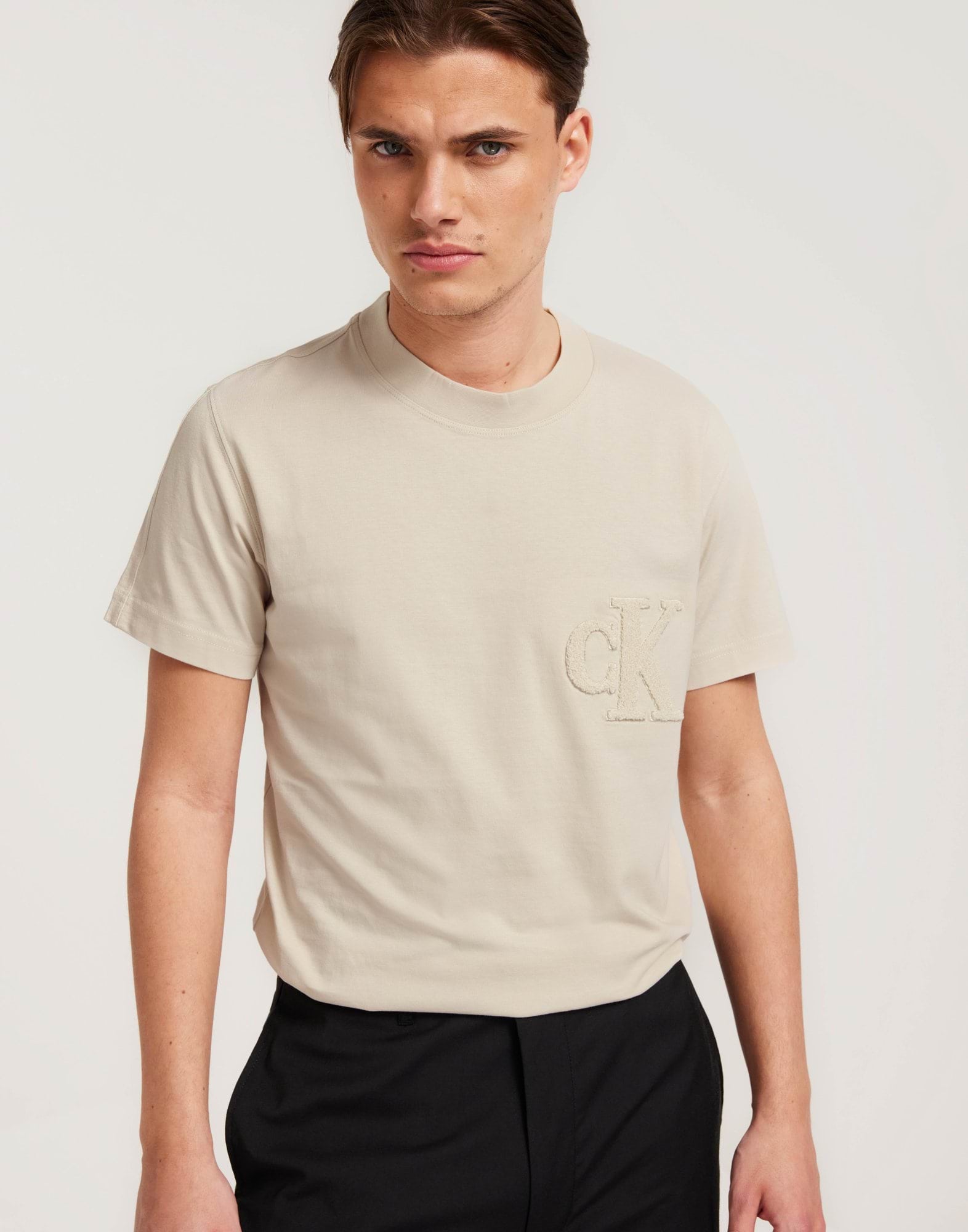 CK CHENILLE TEE