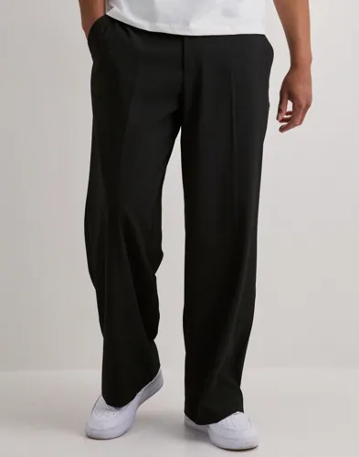 Que Sera Sera Walker Wide Suit Pant Kostymbyxor herr – bild 2