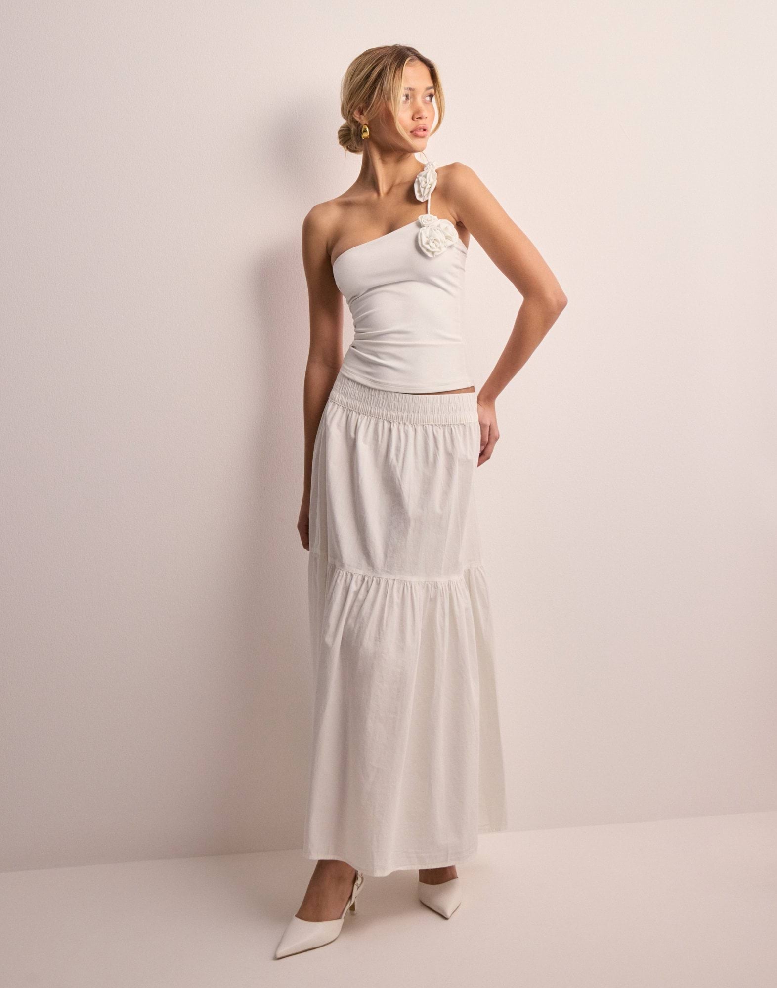 Viastra Hw Flounce Ankle Skirt Snow White Aop Astra