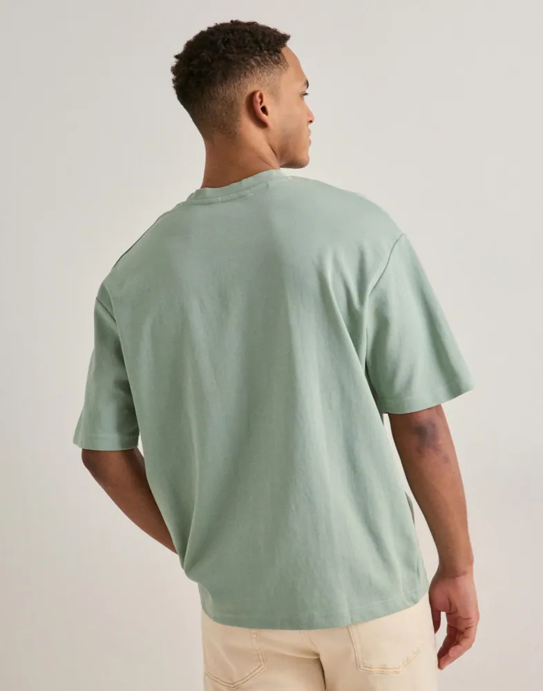 Selected Men Slhlooseoscar Ss O-Neck Tee Noos Oversized t-shirts herr – bild 2