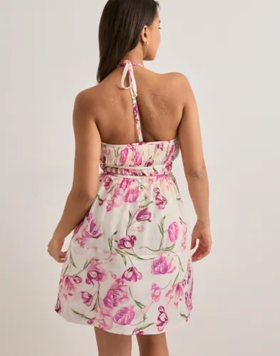 MALINA Fiorella Pleated Halterneck Mi sommarklänningar dam – bild 3