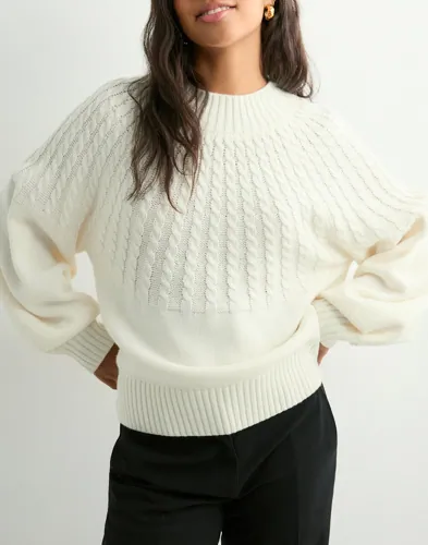Nelly - Hvid - Round Braided Knit Sweater