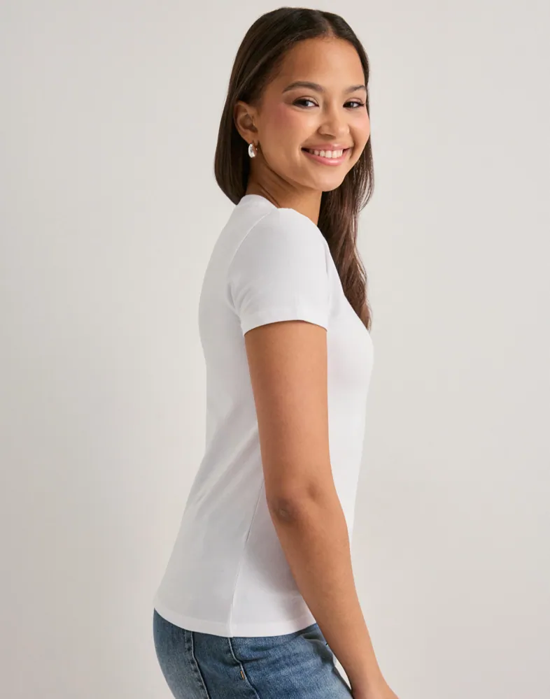 Nelly Lace Keyhole Top toppar & linnen dam – bild 3