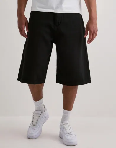 Woodbird Yuto svarta shorts i våfflat material med fem fickor