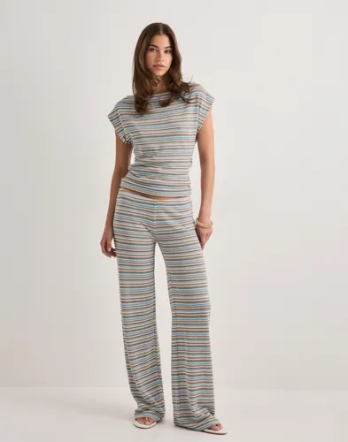 Chill Stripe Low Waist Pants 3