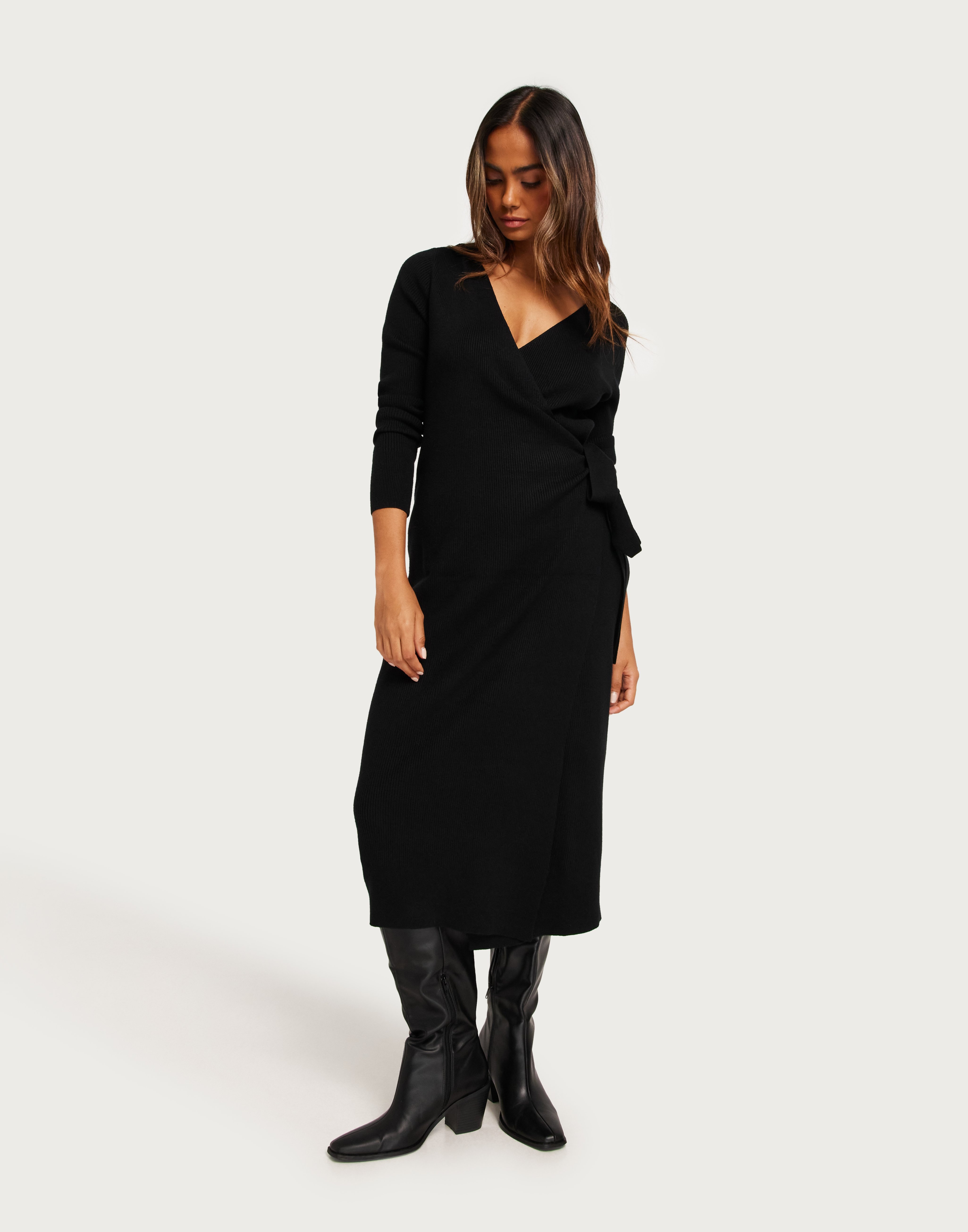 rib-knit midi dress Alessia Ribbed Knit Midi Dress in Scarlet Red L main image 1