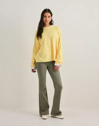 ONLY Onlloyal Amalio Life Ls O-Neck Knt stickade tröjor dam – bild 2
