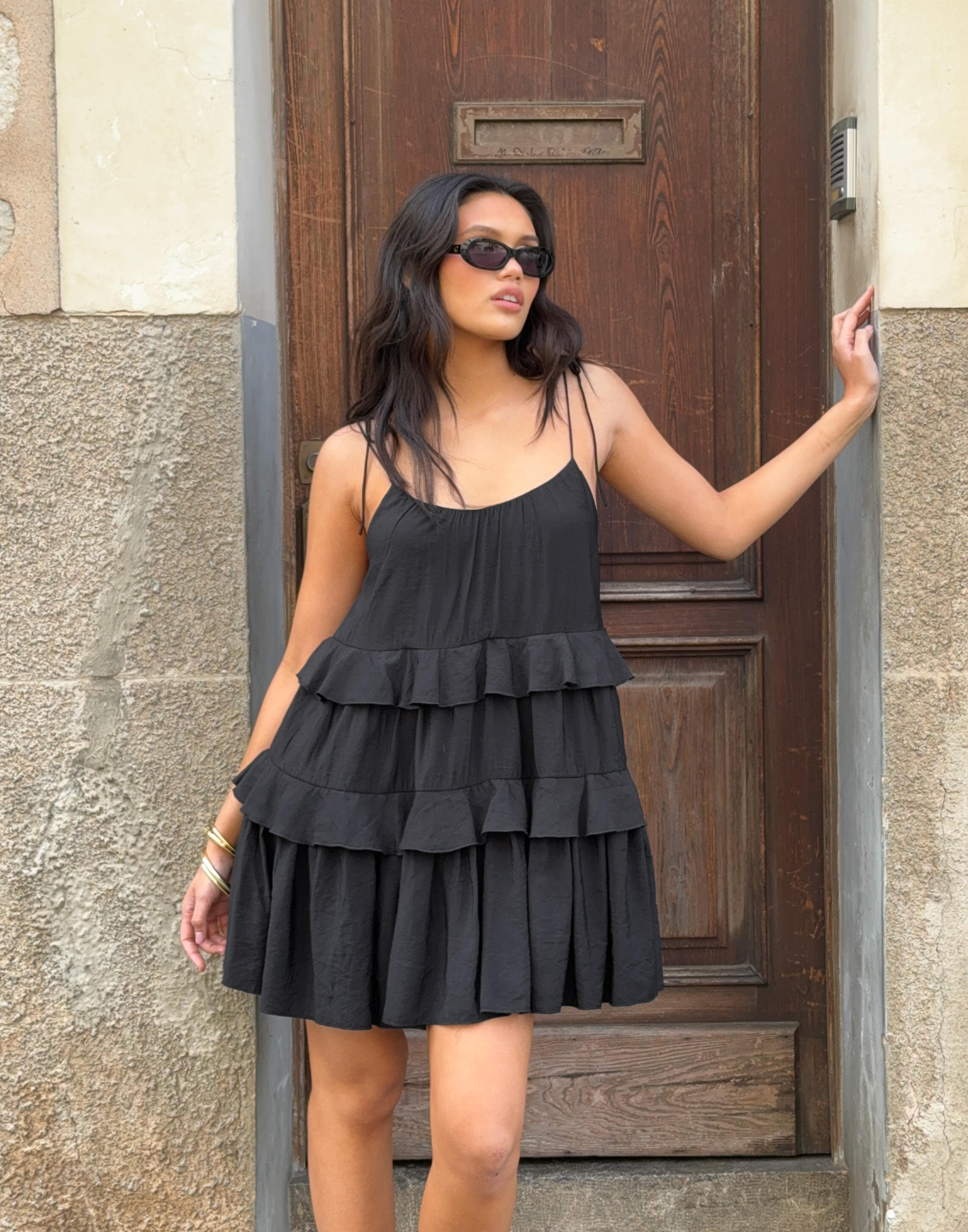 Volume flounce dress