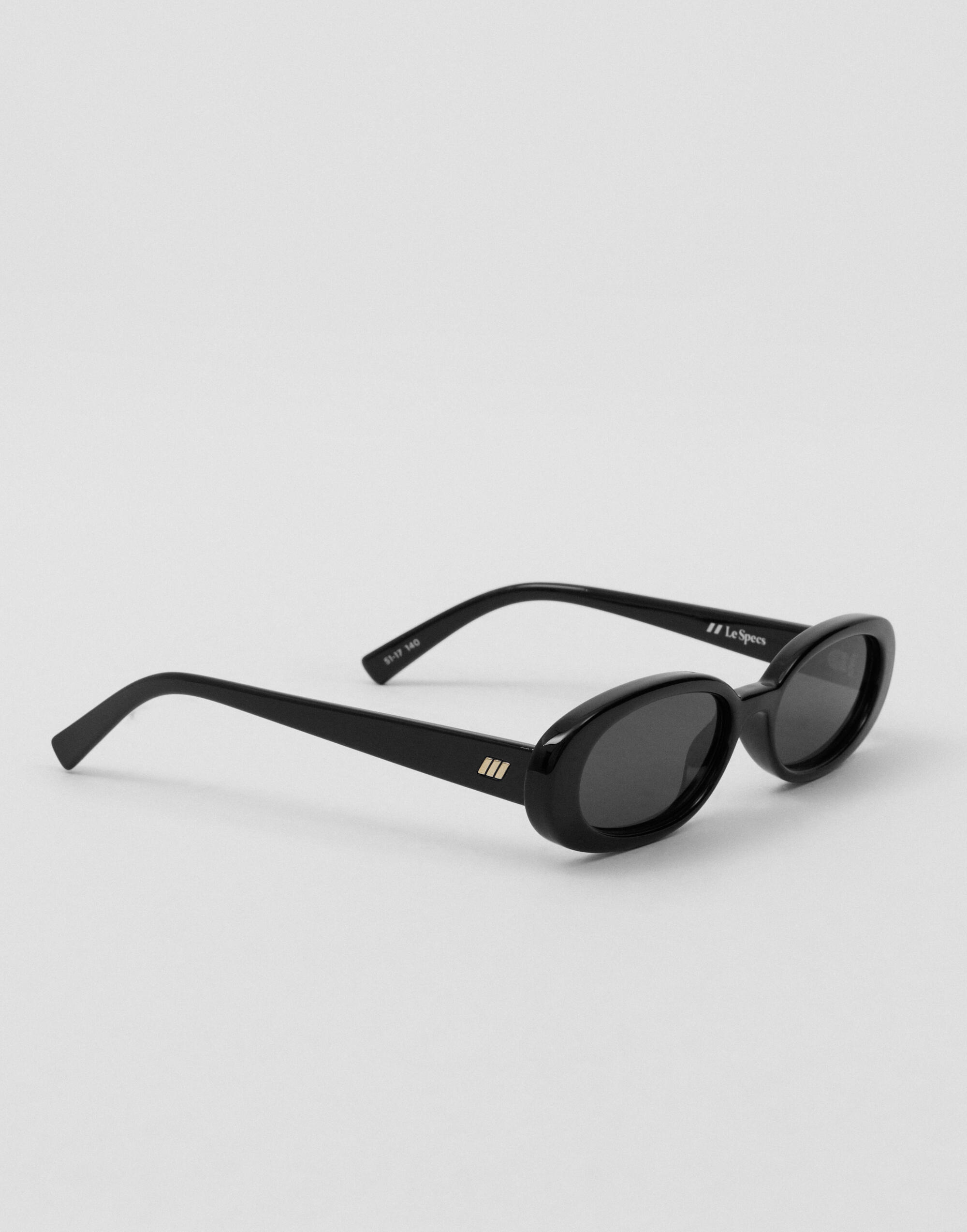 小物 Le Specs outta love Buy Le Specs OUTTA LOVE - Black | Nelly.com