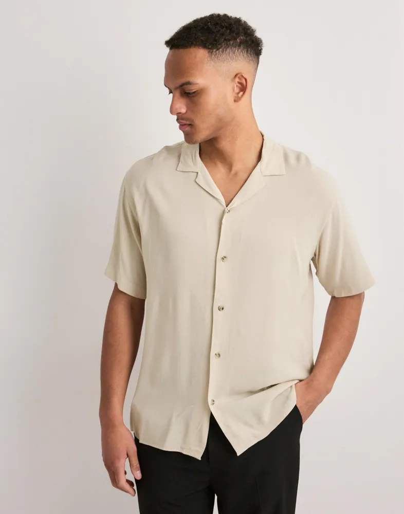 Jjejeff Resort Solid Shirt Ss Sn Kortärmade skjortor