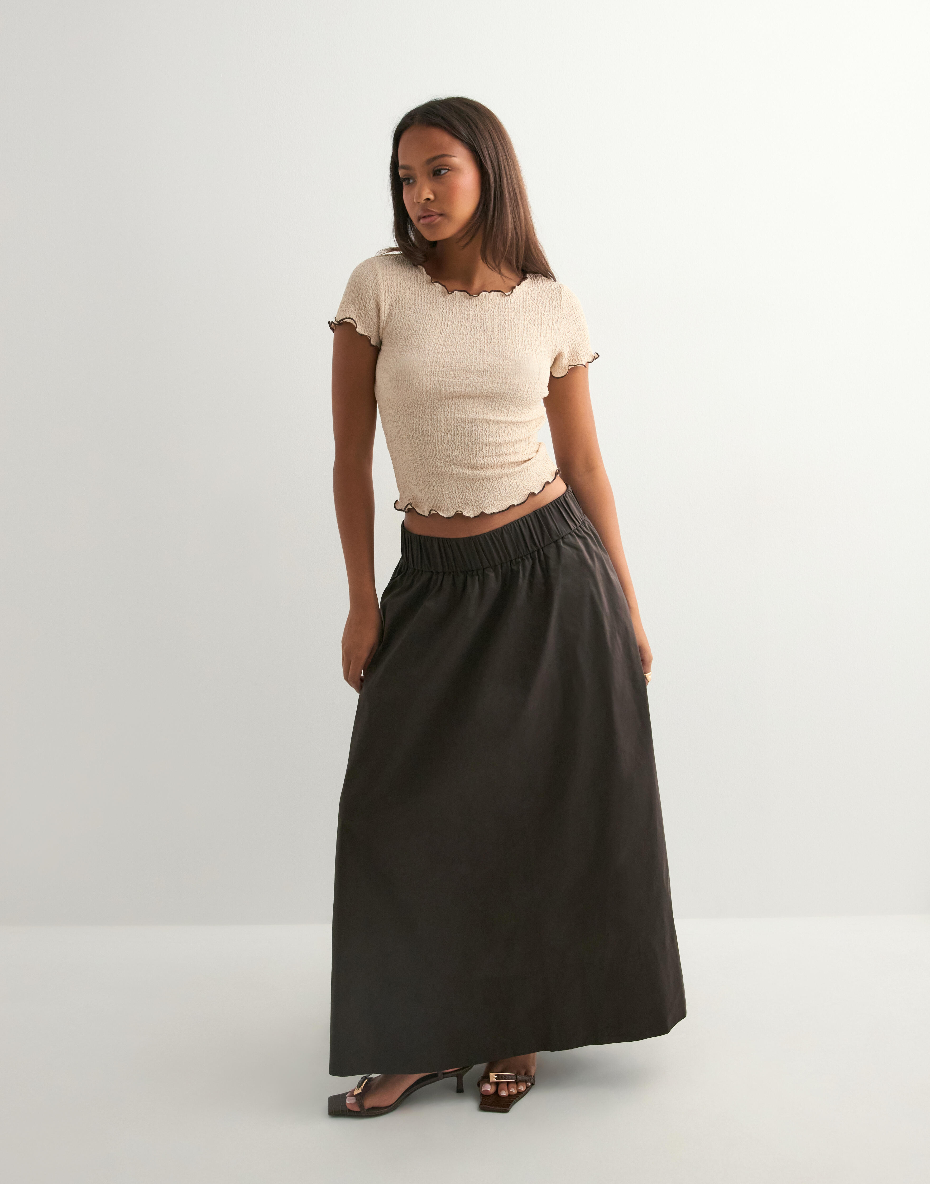 Buy Neo Noir Yara Long Poplin Skirt - Chocolate Brown | Nelly.com