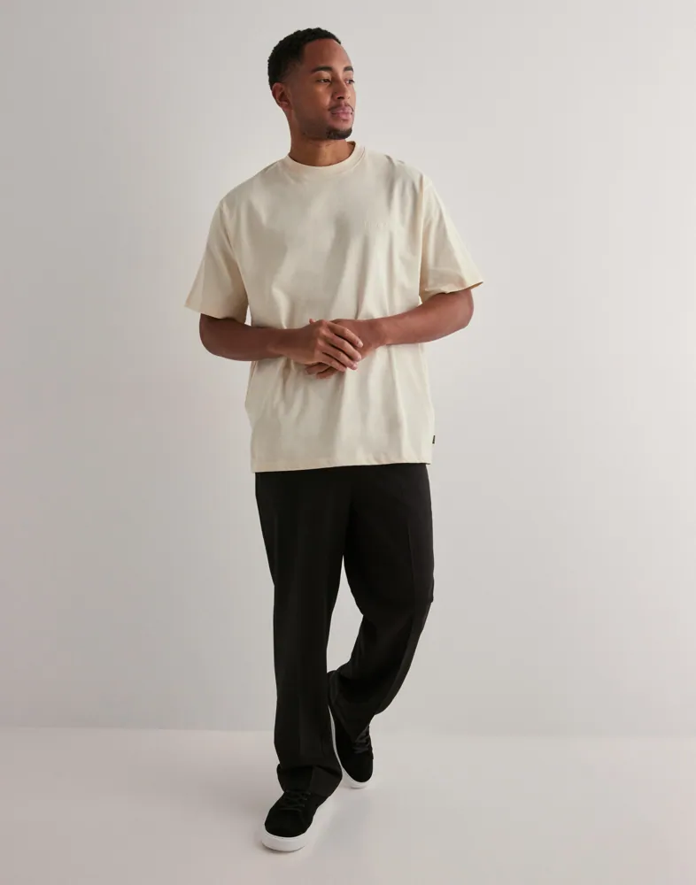 WBBaine Base Tee