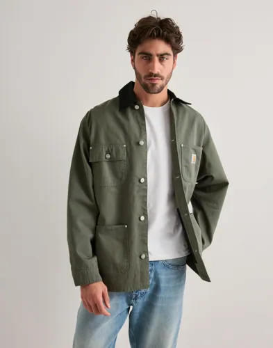 Carhartt WIP grön chore coat med manchesterkrage och knappar