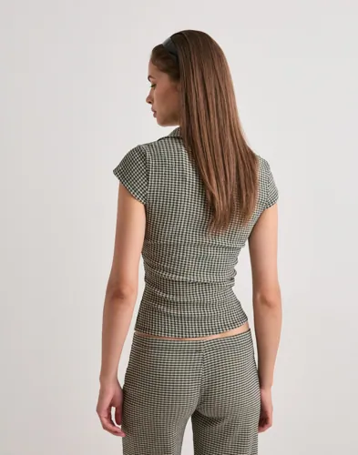 Nelly Checkered Shirt Top skjortor dam – bild 2