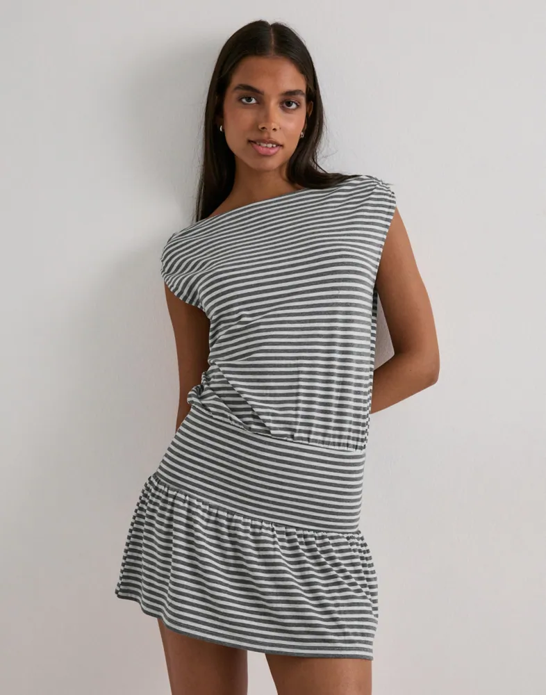 striped fitted dress Navy Striped Fitted Sleeveless Midi Dress Small main image 0