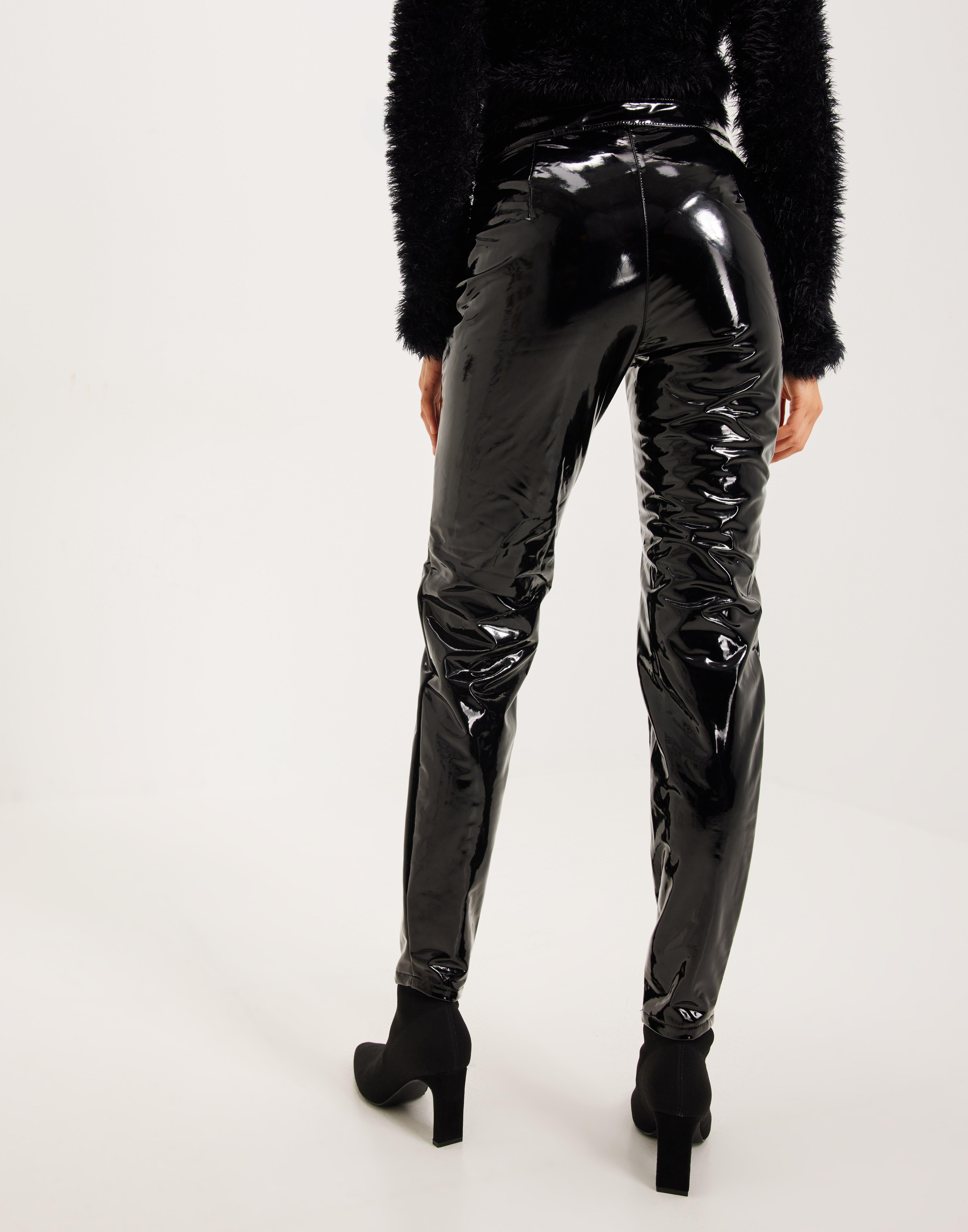 Buy Noisy May NMSOLINE HW VINYL PANTS - Black | Nelly.com
