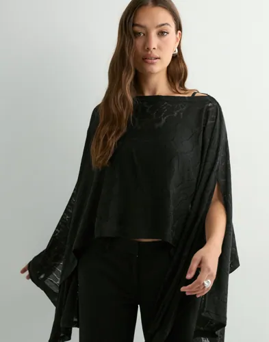 Nelly - Sort - Knit Lace Poncho