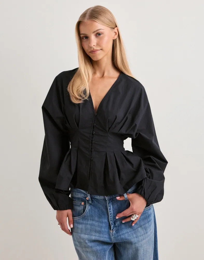 My Favorite Pleat Blouse