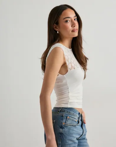 Nelly Lace Blocking Sleeveless Top toppar dam – bild 3