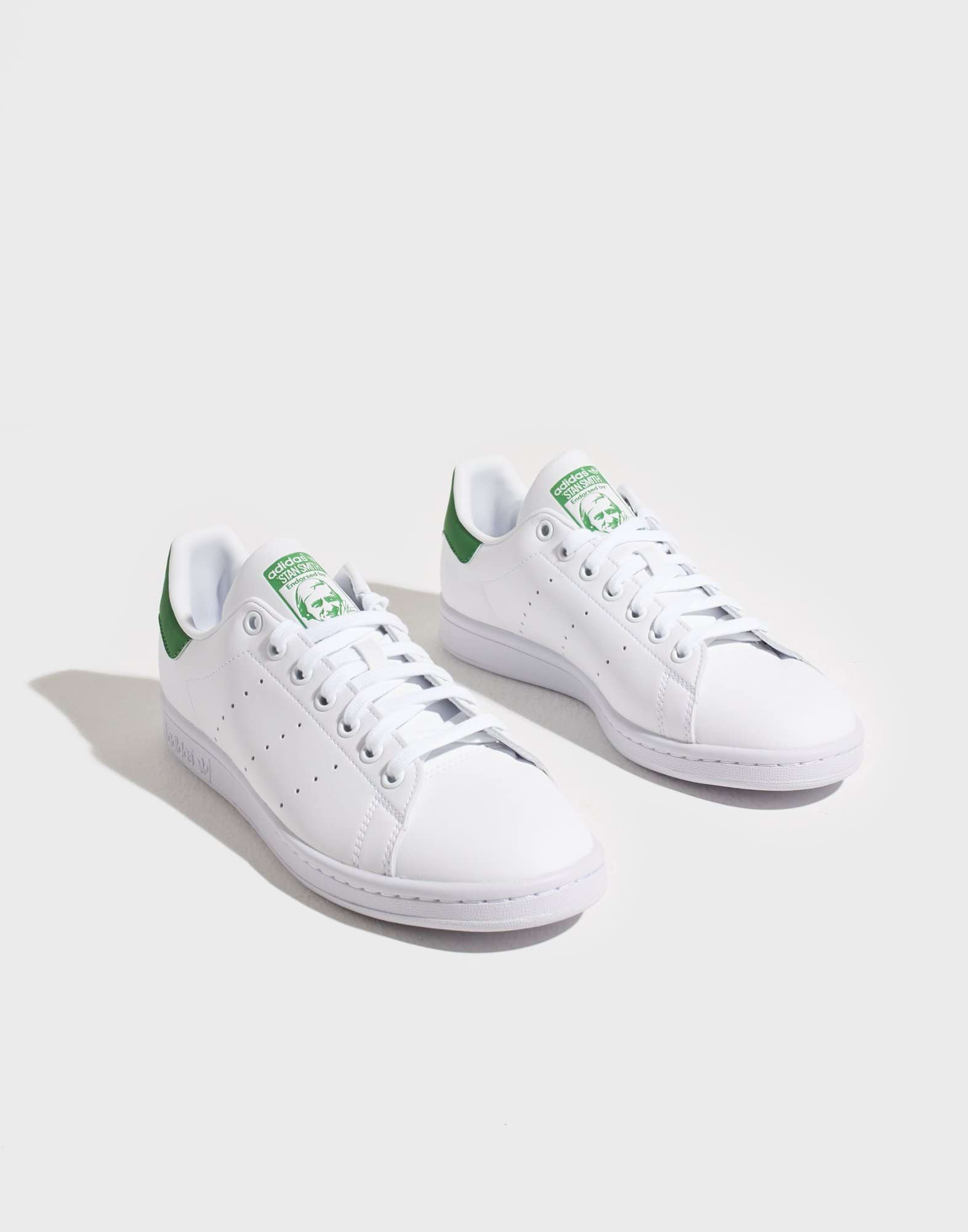 STAN SMITH