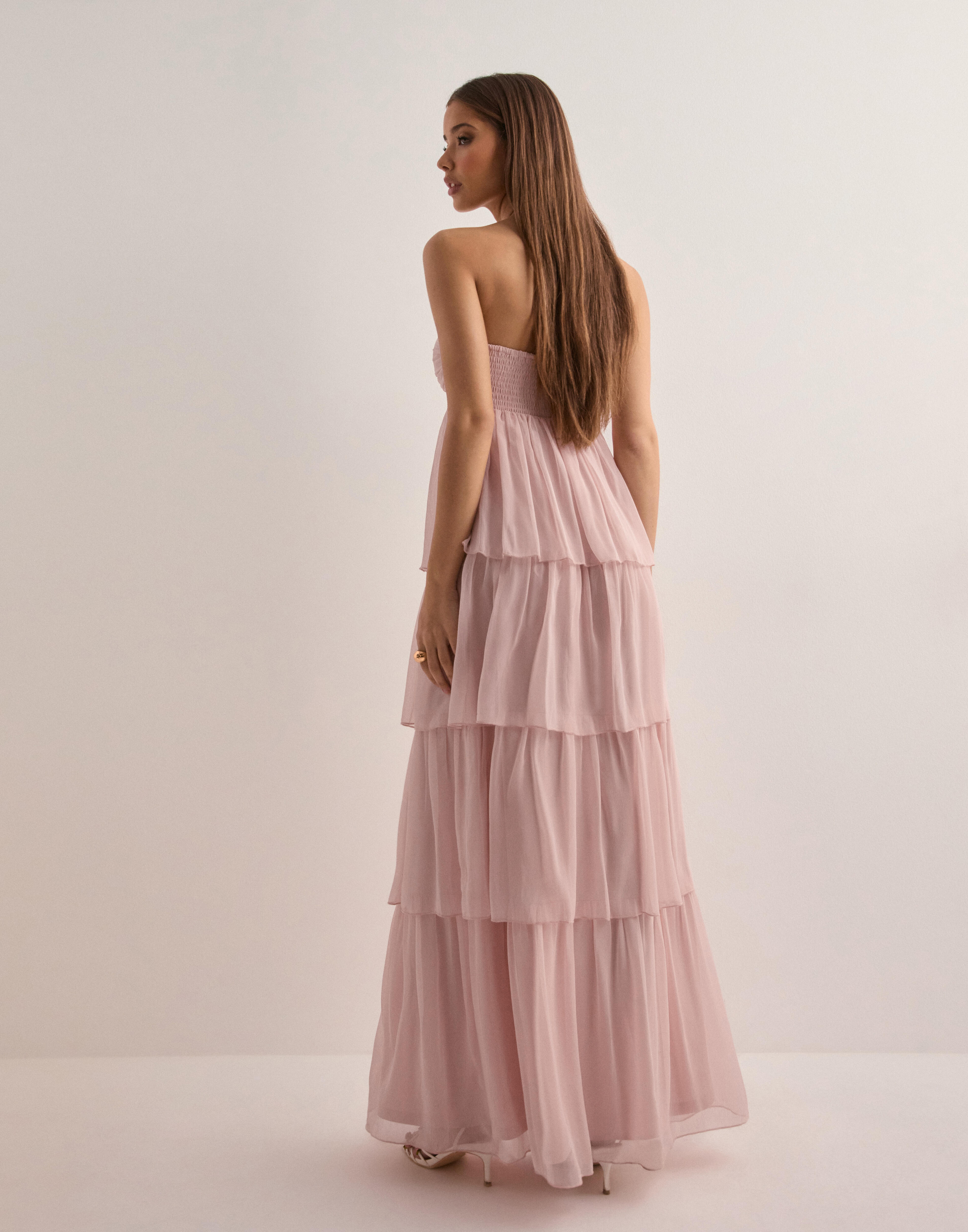 Buy Nelly Dreamy Frill Dress - Light Pink | Nelly.com