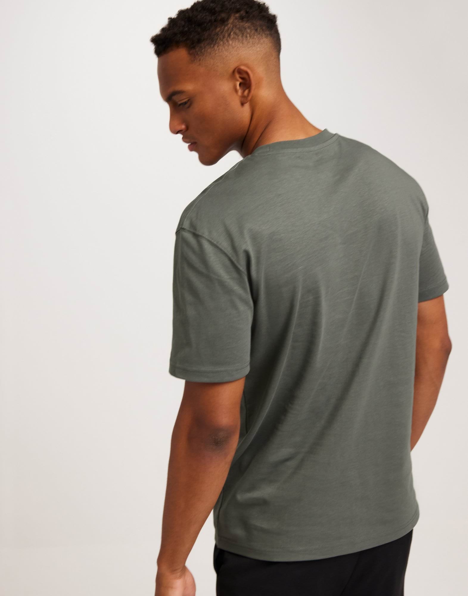 JJERELAXED TEE SS O-NECK NOOS