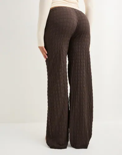 Nelly Stunning Low Waist Structure Pants chinos dam – bild 3