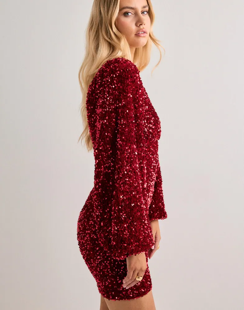 long sleeve red glitter dress Long sleeves red color round neck sparkling sequins fabric prom dress –  Anna's Couture Dresses