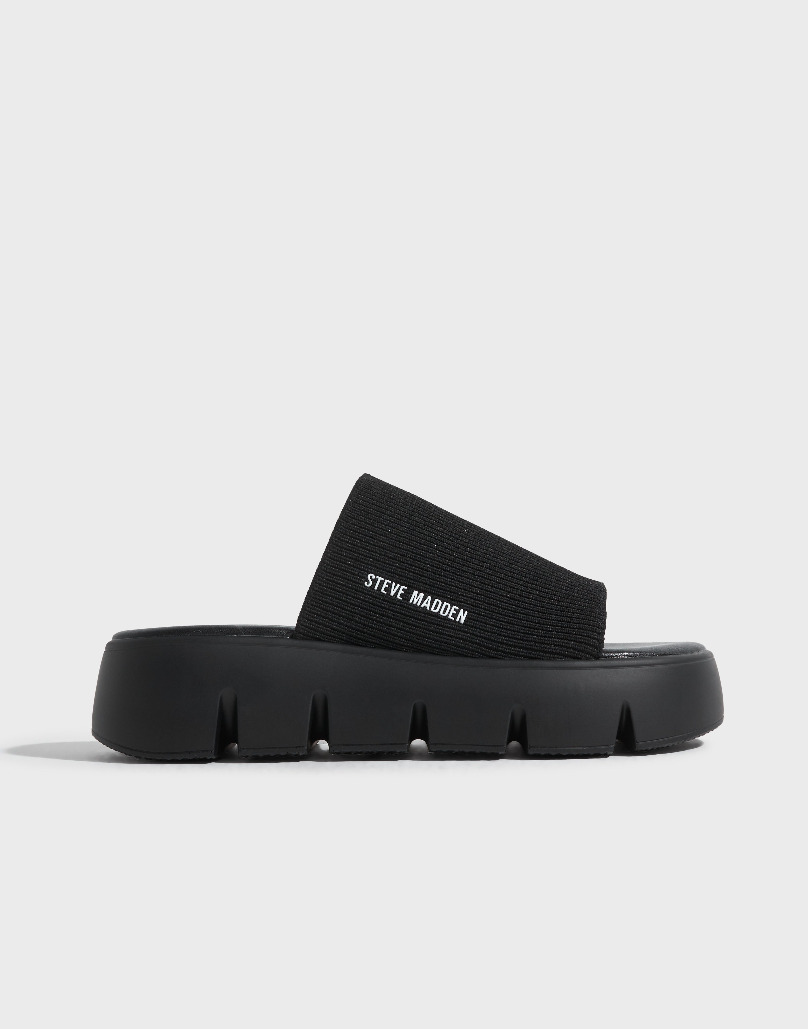 Buy Steve Madden Big Shot Sandal - Black | Nelly.com