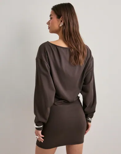 Nelly Perfect Batsleeve Dress korta klänningar dam – bild 2
